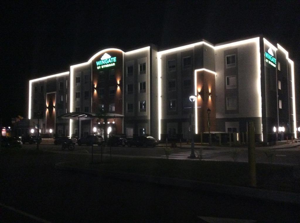 Wingate By Wyndham Dieppe Moncton Exterior photo